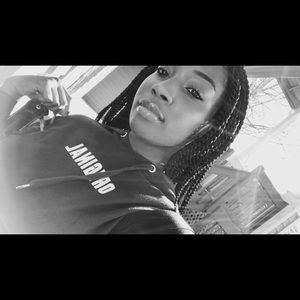 Meet your Posher, Anasia